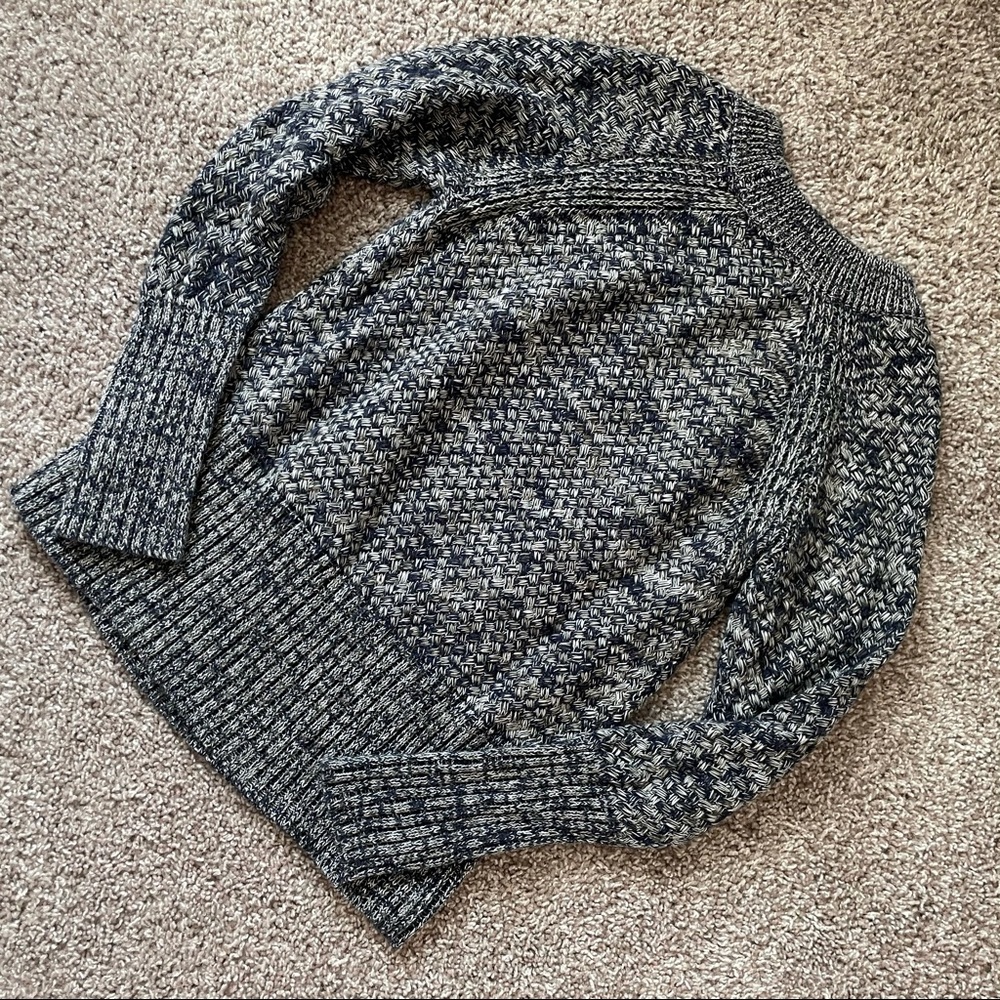Universal Thread Sweater - Picture 5 of 5